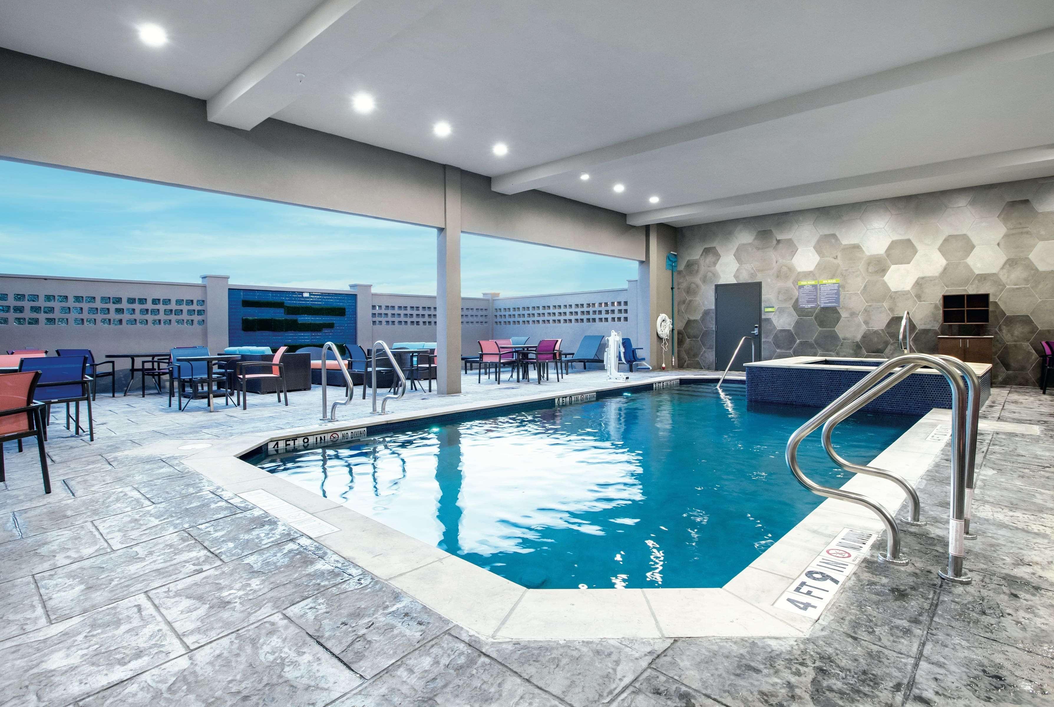 La Quinta By Wyndham Waco Baylor Downtown Hotell Exteriör bild